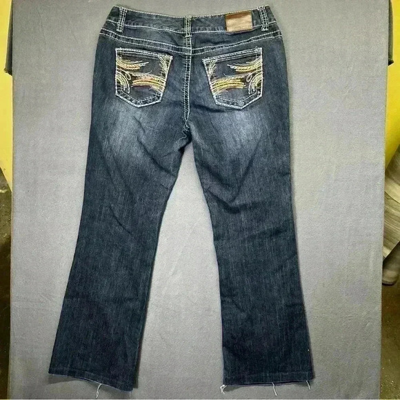 Maurices Denim Bootcut Jeans Womens 9/10 Short Stretch Comfy cute Winter 1141 - Picture 7 of 9